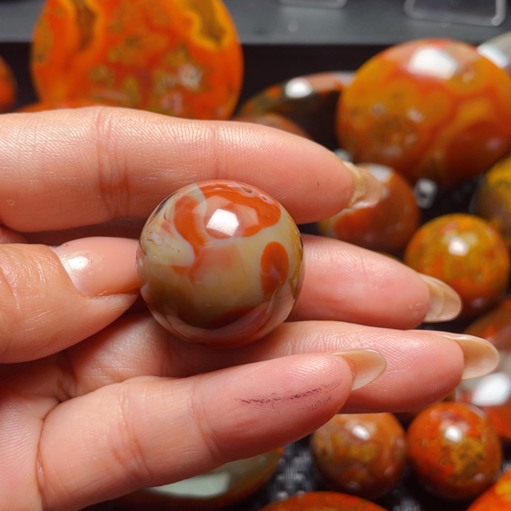 玛瑙/玉髓战国红玛瑙挂件未镶嵌V***i