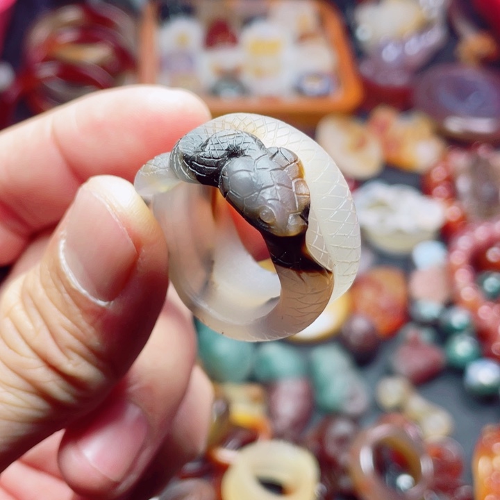 玛瑙/玉髓戒指未镶嵌?***王