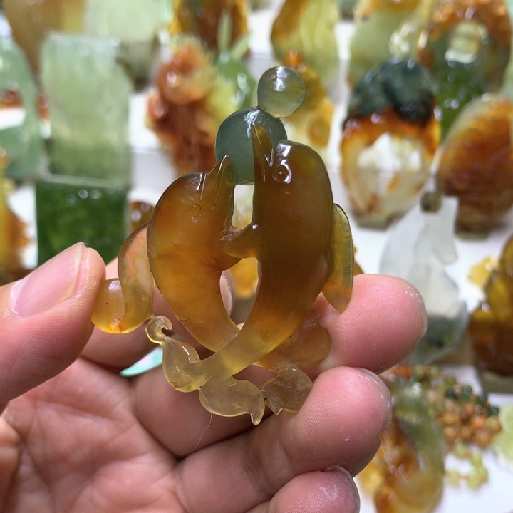蛇纹石玉珠宝半成品未镶嵌
