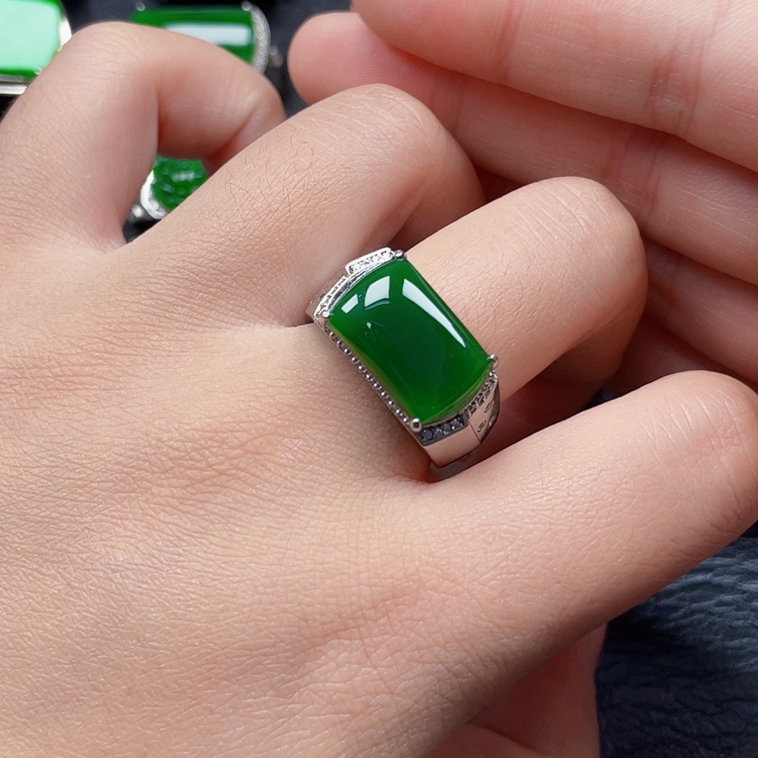 翡翠银S925镶嵌戒指没有运费险3391