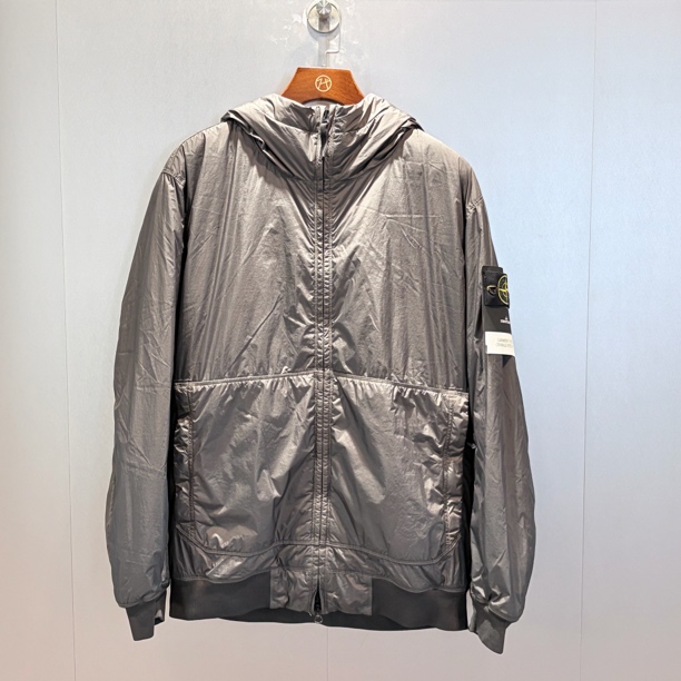 未使用 STONE ISLAND 褶皱树脂尼龙25FW连帽P棉棉服外套/410001