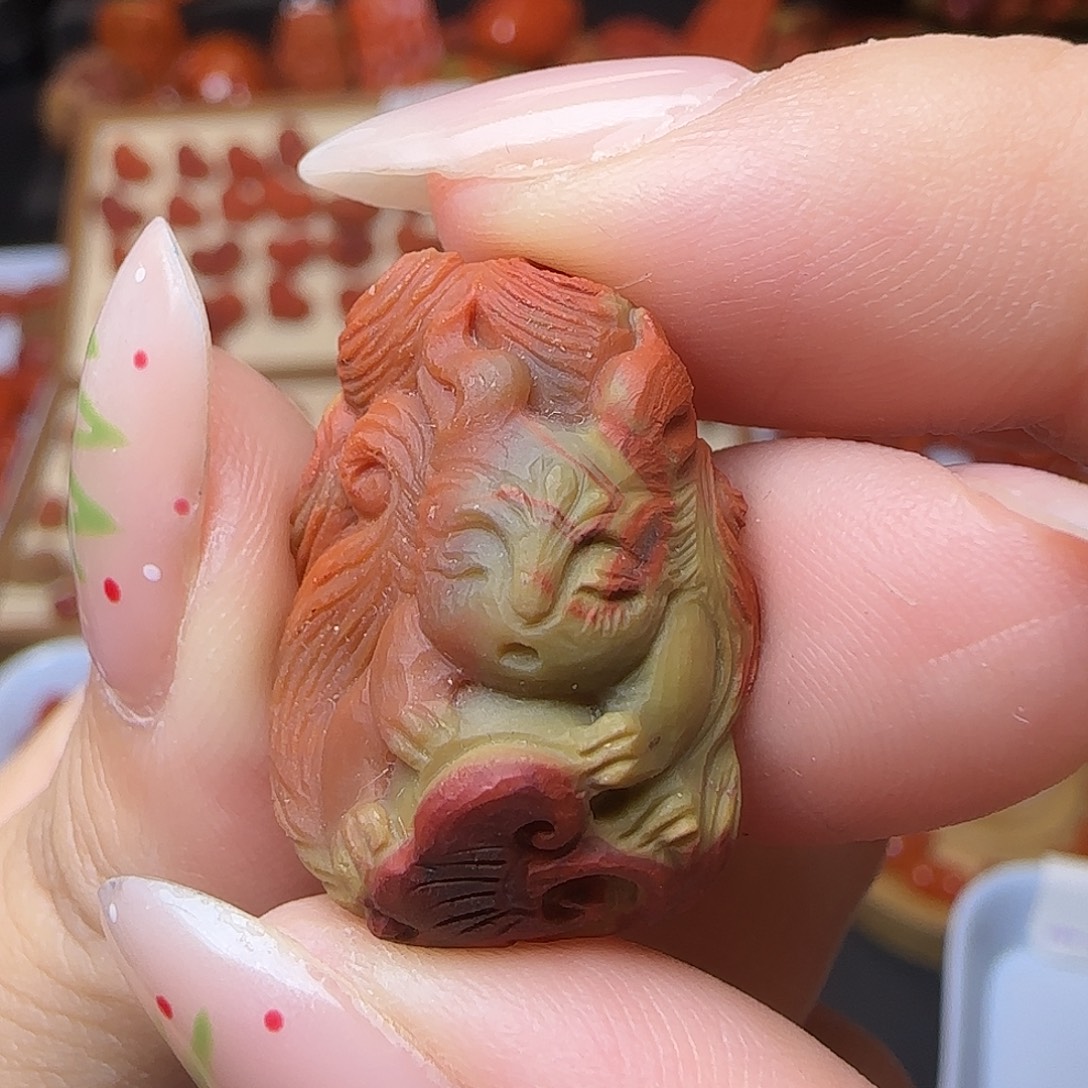 南红玛瑙未镶嵌颈饰