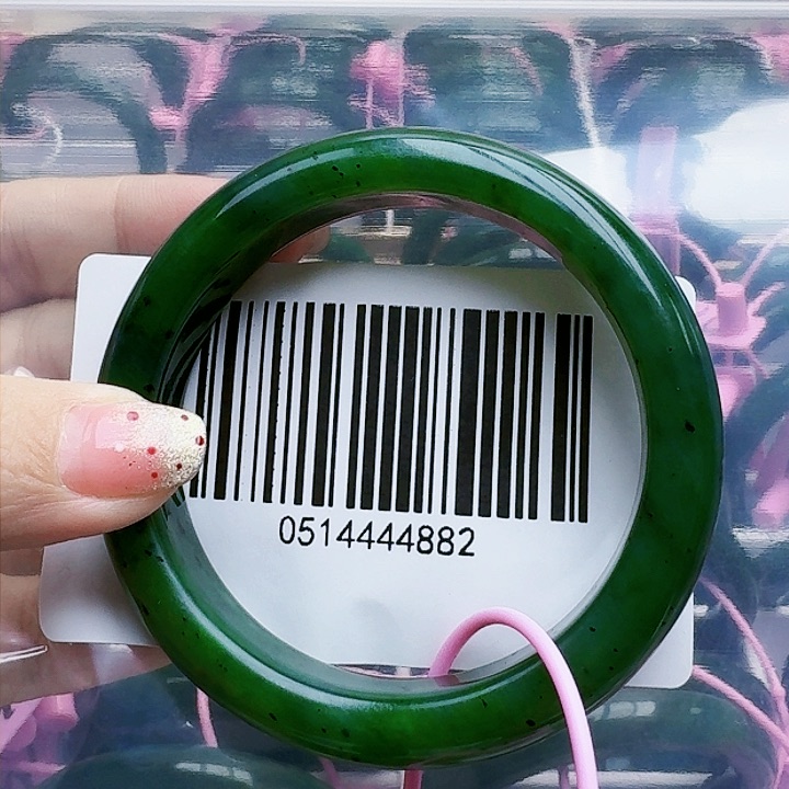 和田玉（碧玉）手镯未镶嵌5657