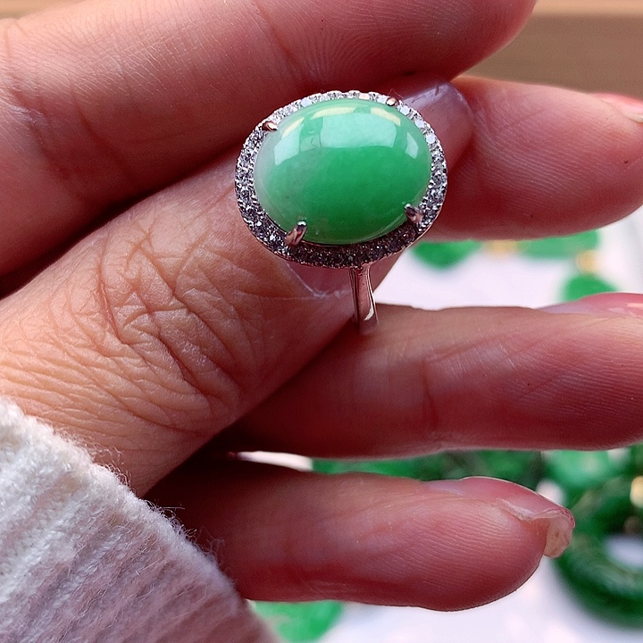 翡翠颈饰银S925镶嵌翡翠