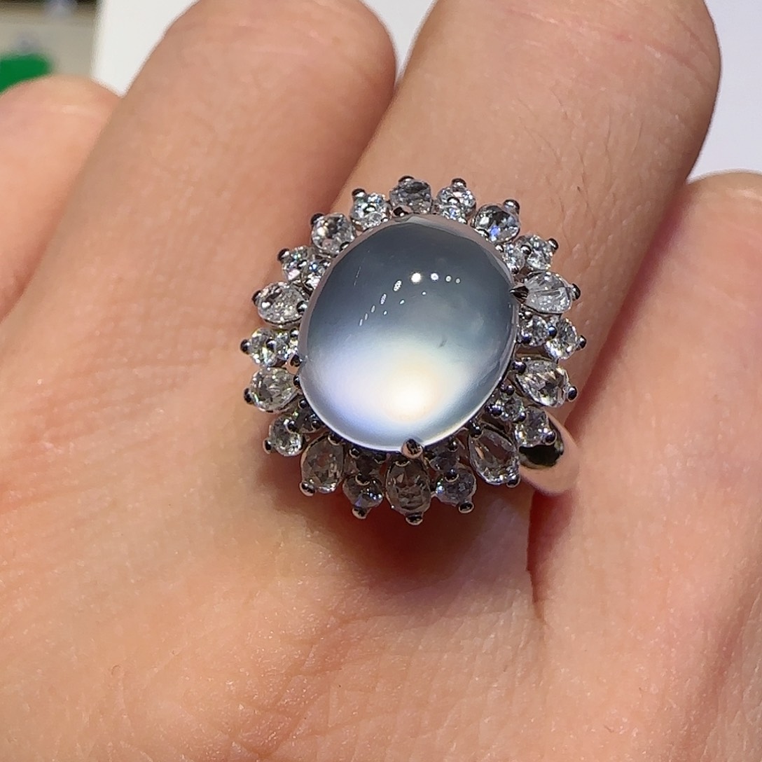 翡翠戒指18K金镶嵌戒指