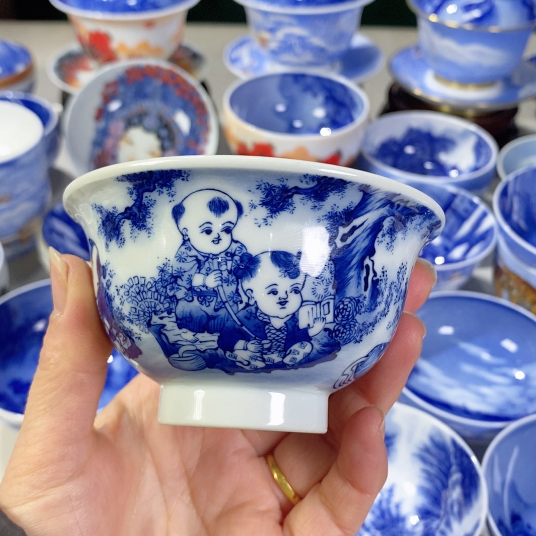 杯青花童子压手主人杯