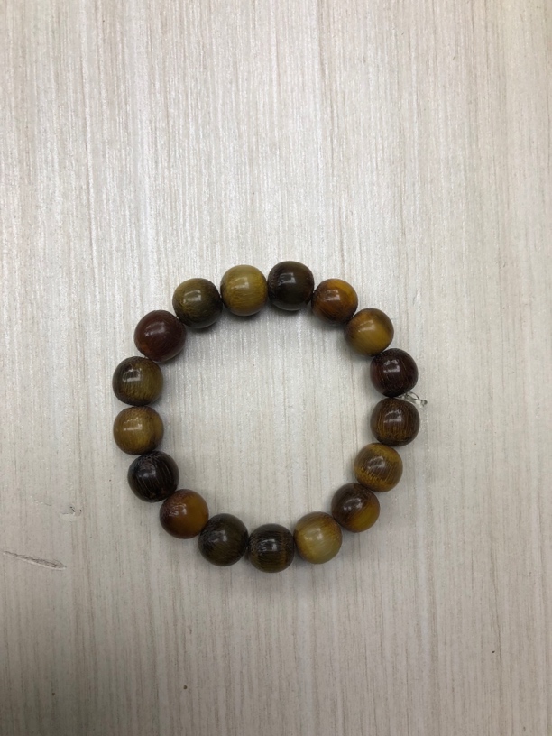 245号特色花梨木手串1.2