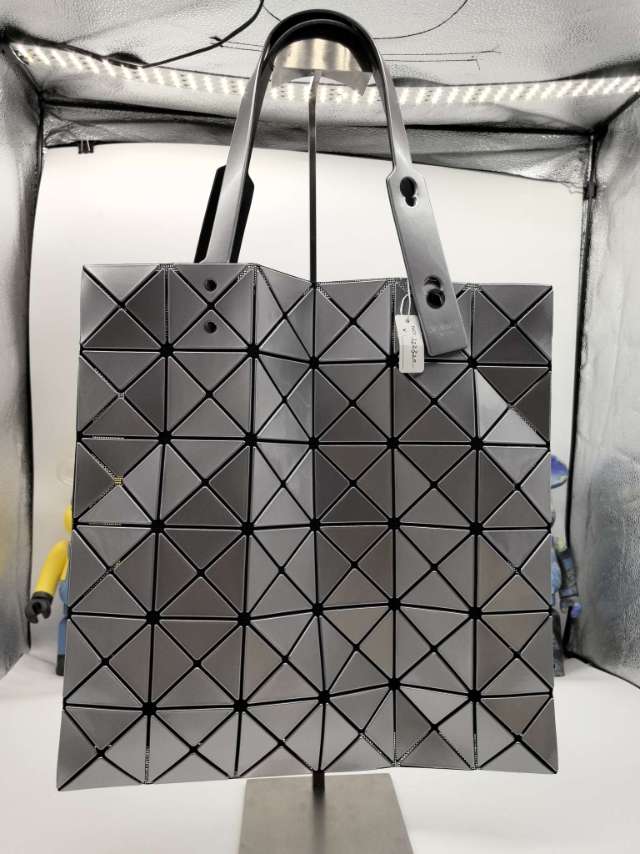 Issey Miyake/三宅一生 单肩包 6格银色 sd6180/2501