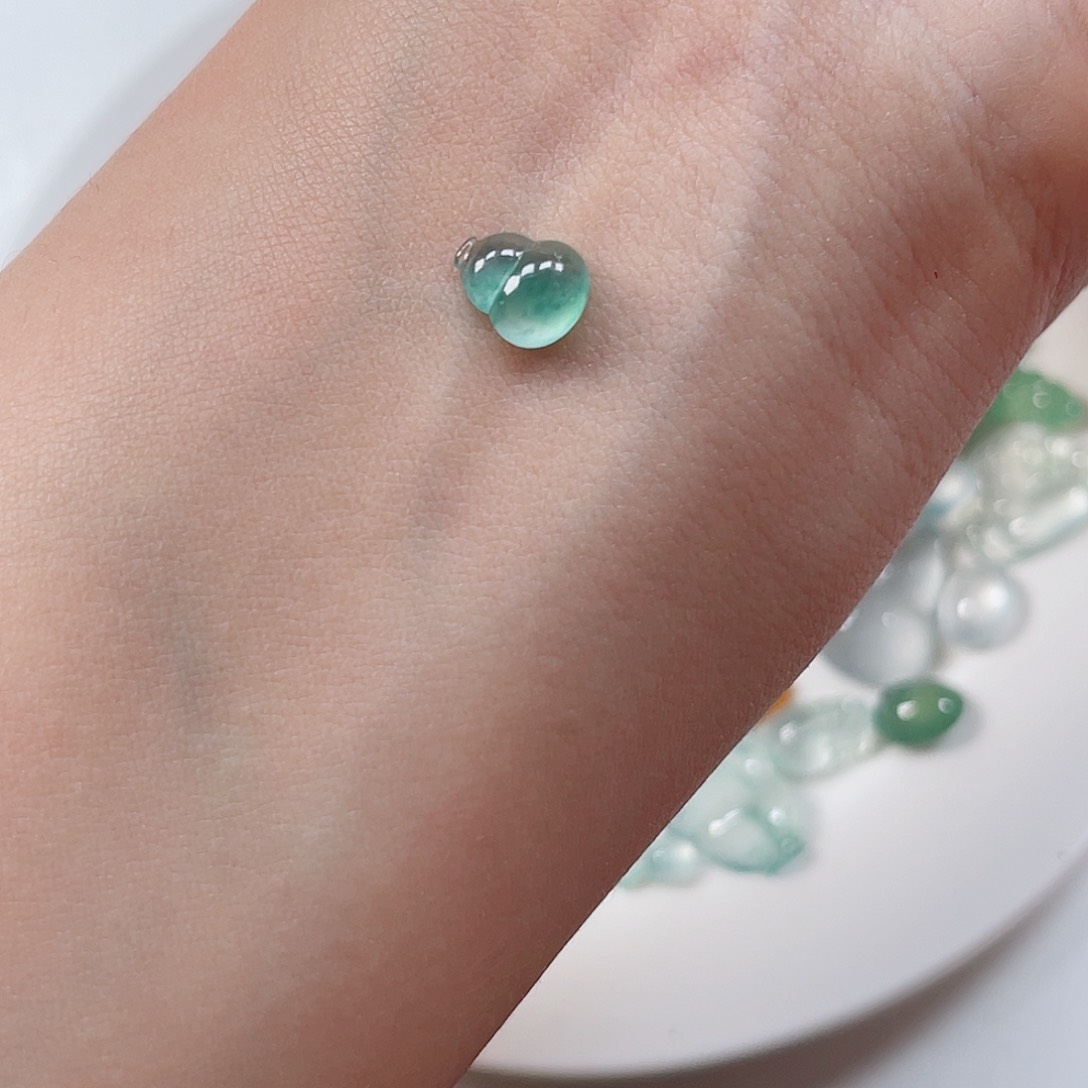 翡翠裸石纯天然A货缅甸翡翠