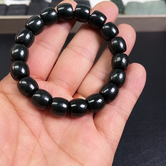 和田玉手串未镶嵌