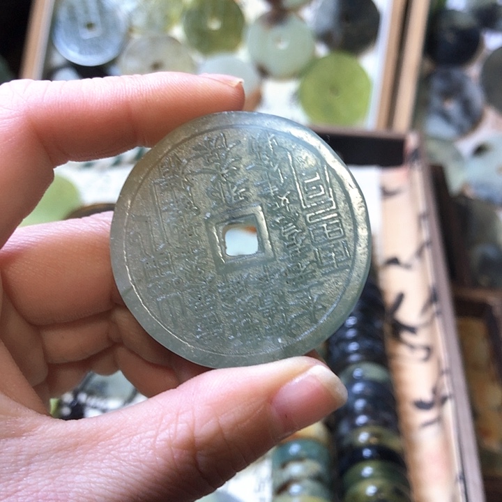 岫玉岫玉挂件未镶嵌