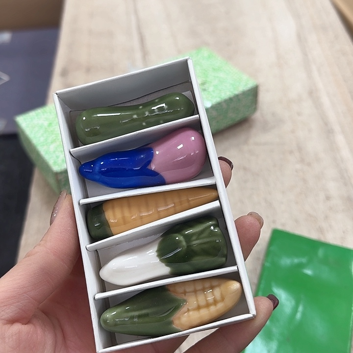 瓷片噗哈哈哈哈哈哈哈哈哈