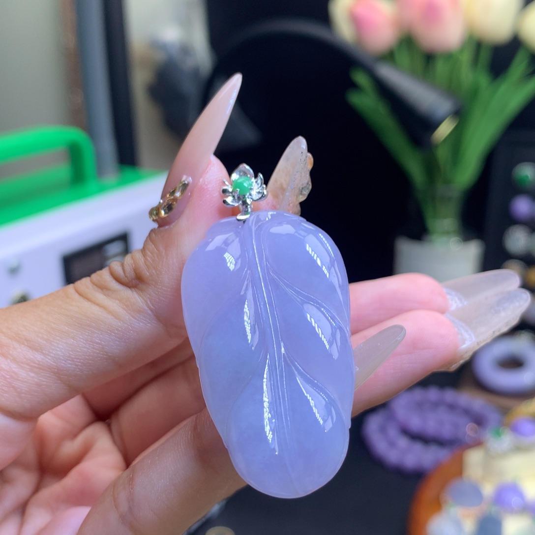 翡翠18K金镶嵌颈饰天然