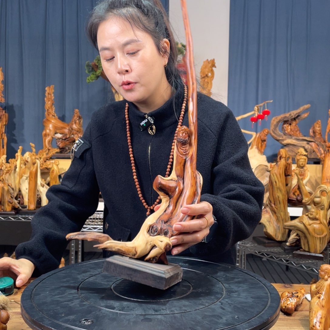 柏木（崖柏）随型摆件