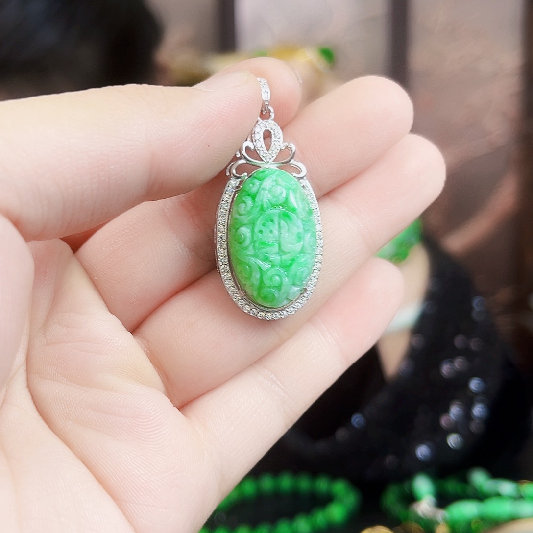 翡翠银S925镶嵌颈饰吊坠