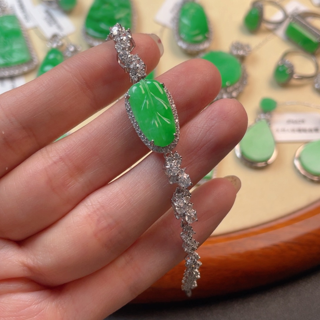 翡翠吊坠(不含链)银S925镶嵌手链