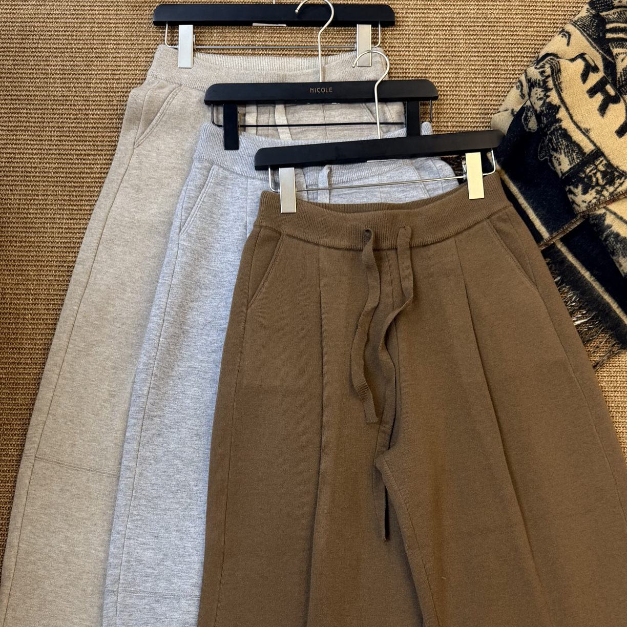 【Nicole精选】“暖意裤”加绒加厚松紧腰垂感显瘦弯刀裤