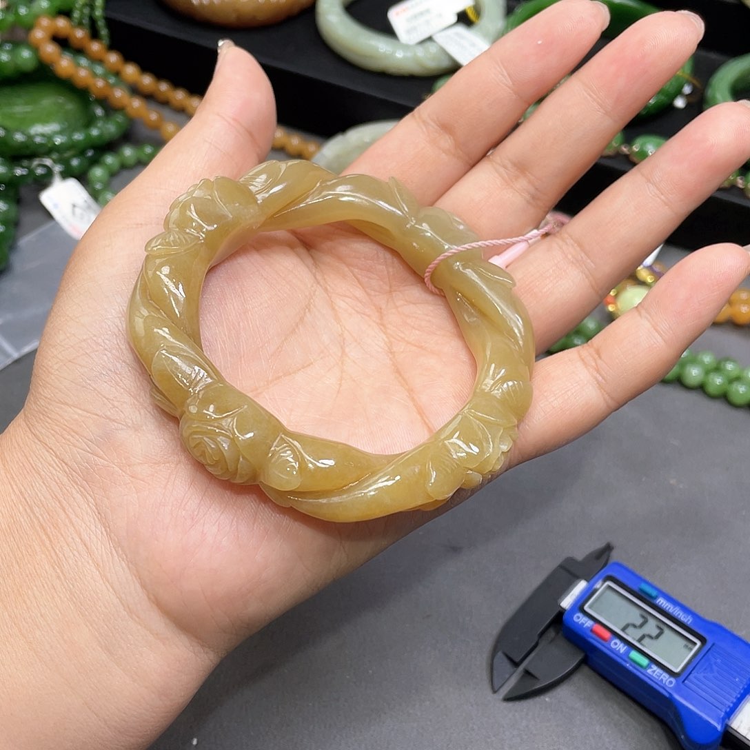 和田玉手镯58圈口22未镶嵌