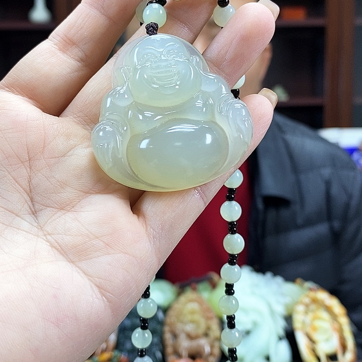 蛇纹石玉吊坠未镶嵌