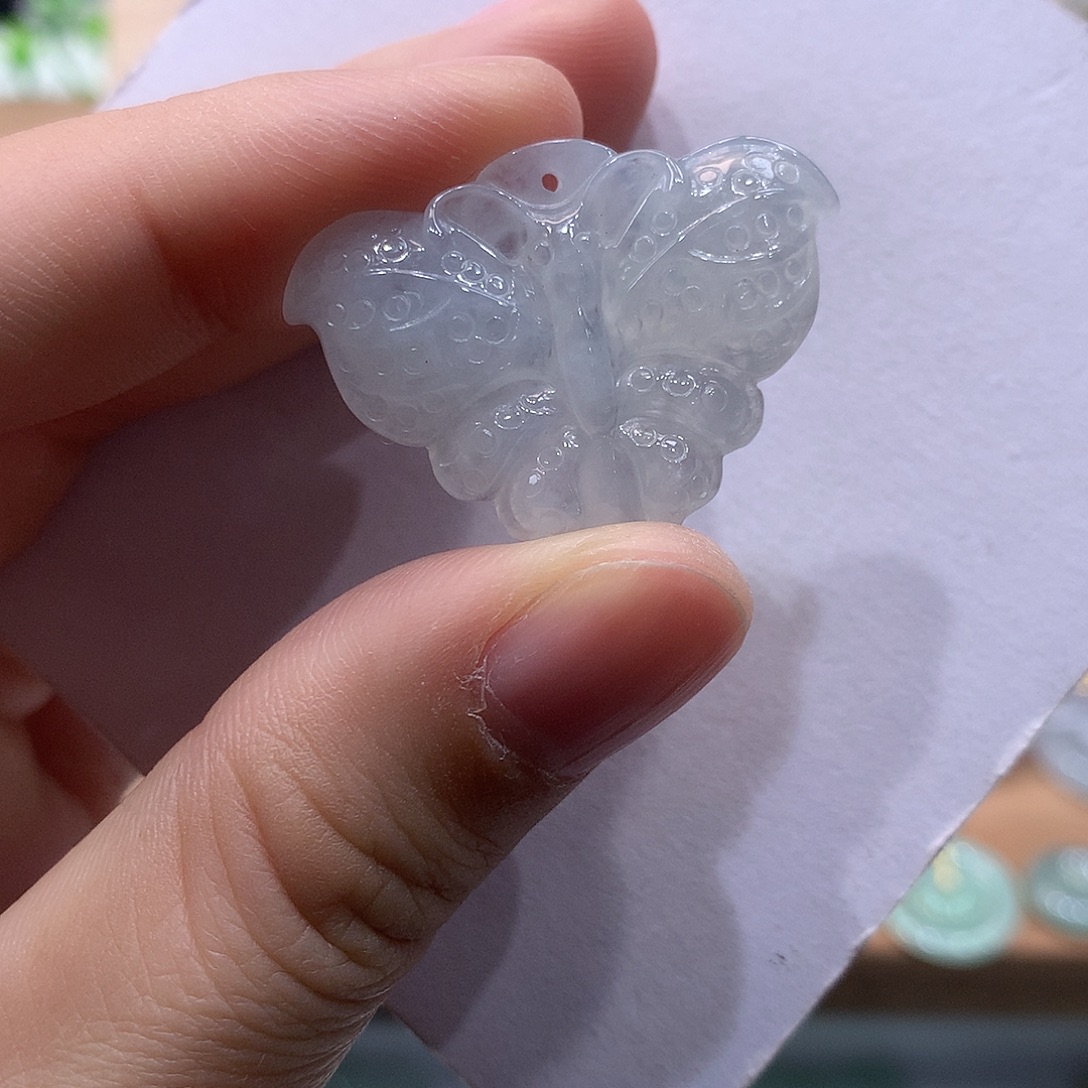 翡翠未镶嵌吊坠(不含链)蝴蝶