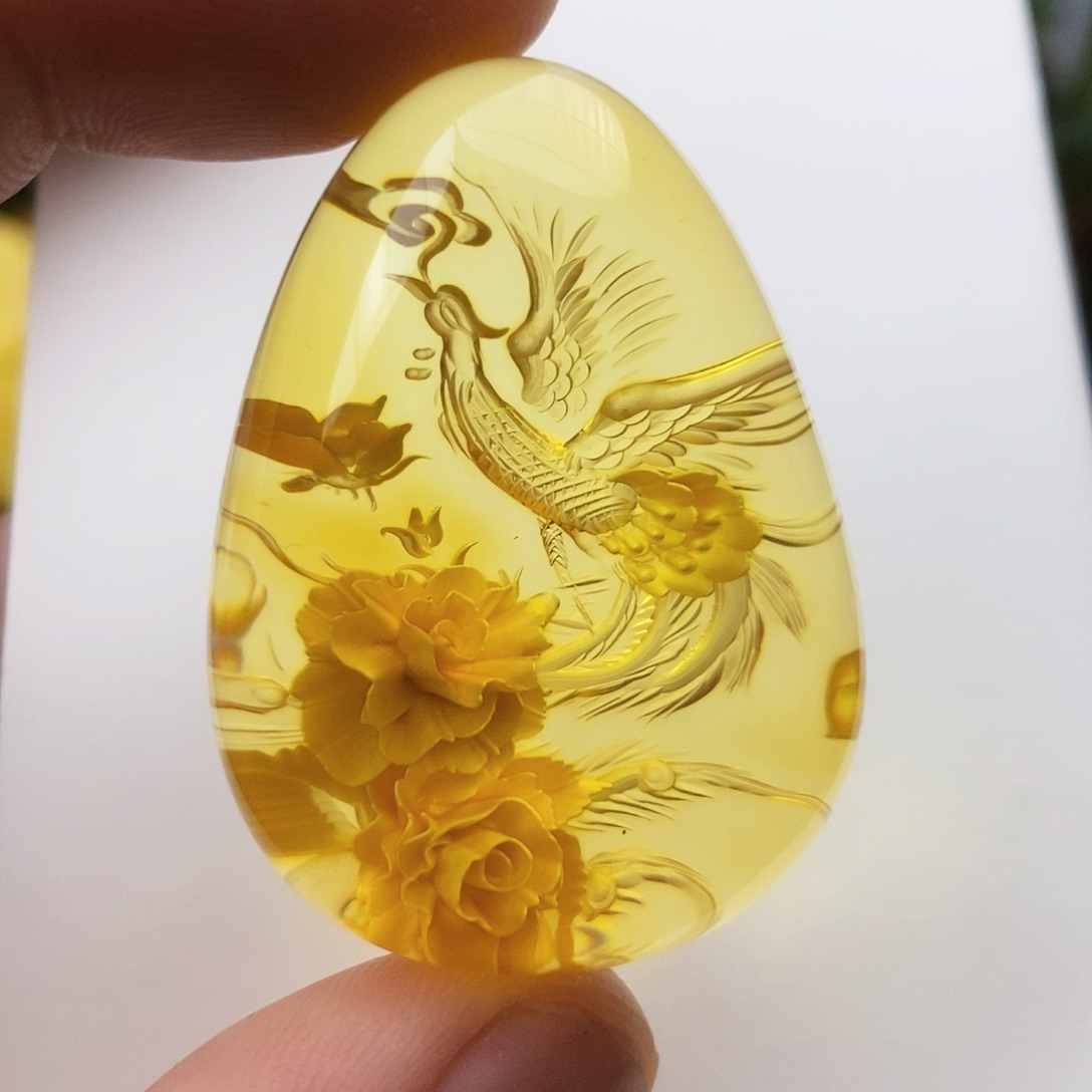 【闪购商品】未镶嵌吊坠(不含链)金珀琥珀雕刻件