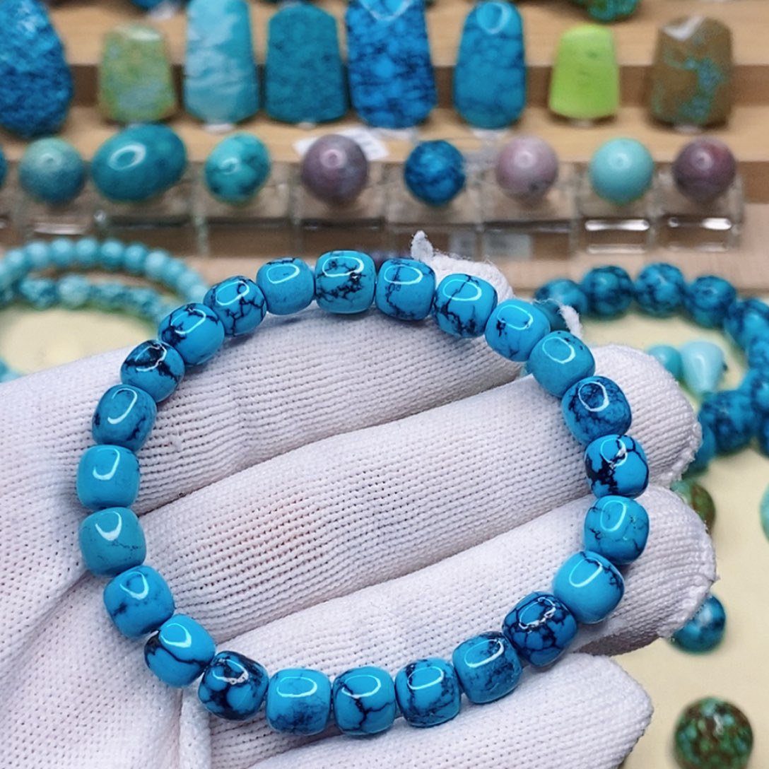 绿松石未镶嵌珠宝奇石