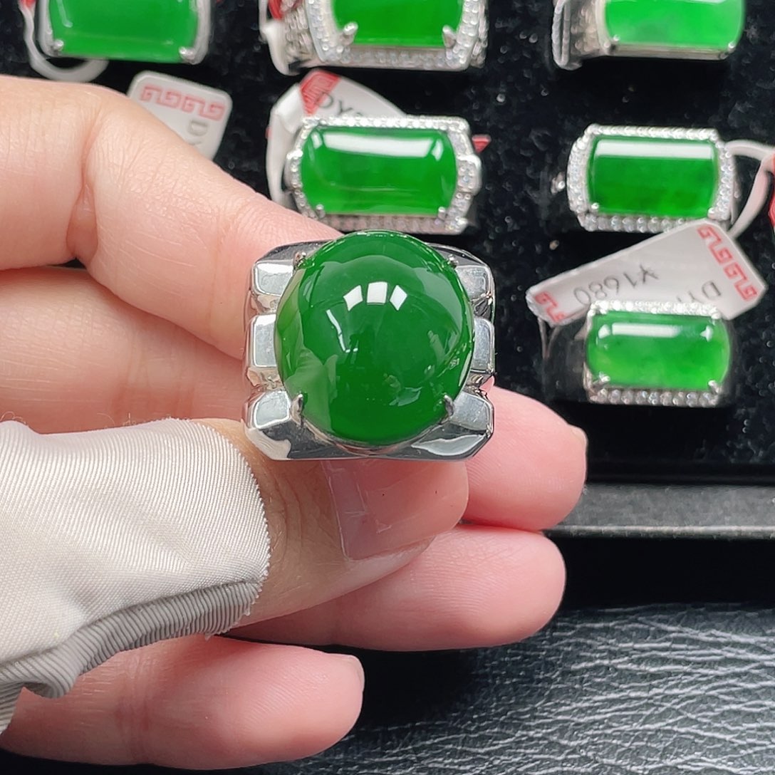 翡翠银S925镶嵌戒指天然A货翡翠没运费险3988