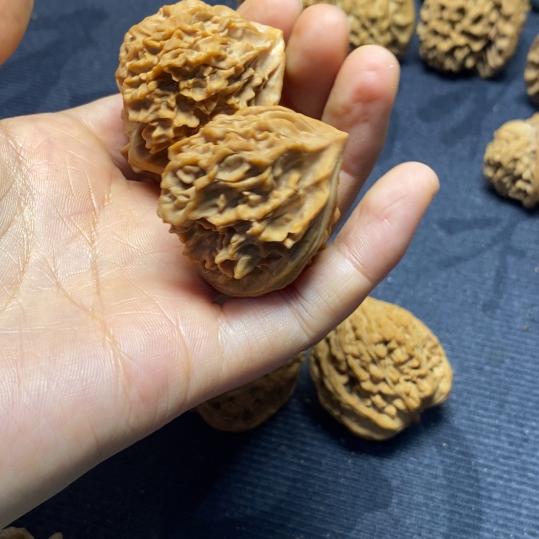 ****蝶吊坠文玩核桃异型福利