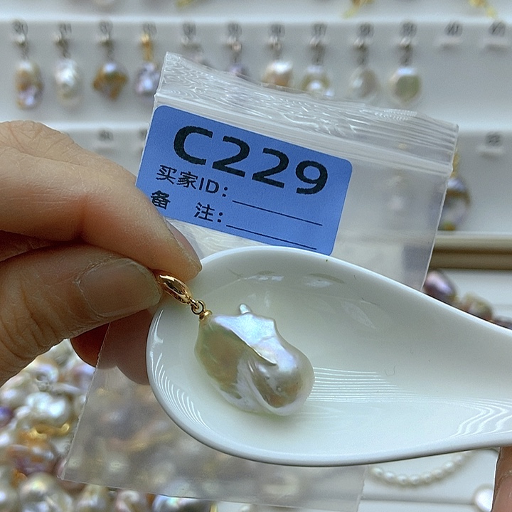 淡水珍珠颈饰未镶嵌