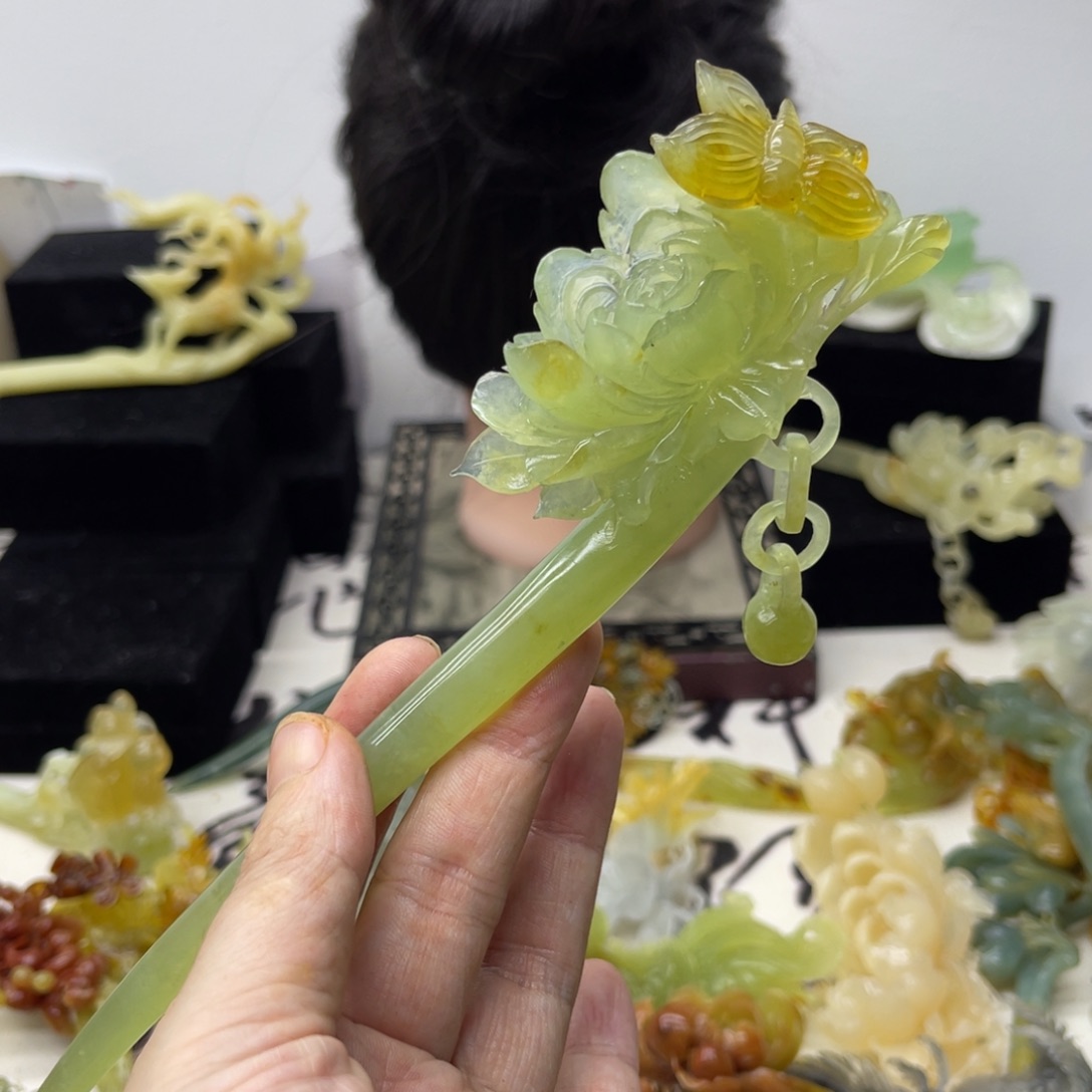 【闪购商品】蛇纹石玉未镶嵌发饰少****话