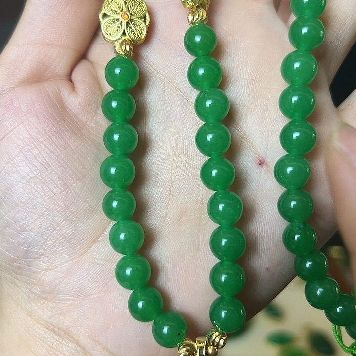 翡翠未镶嵌吊坠(赠链)毛衣链