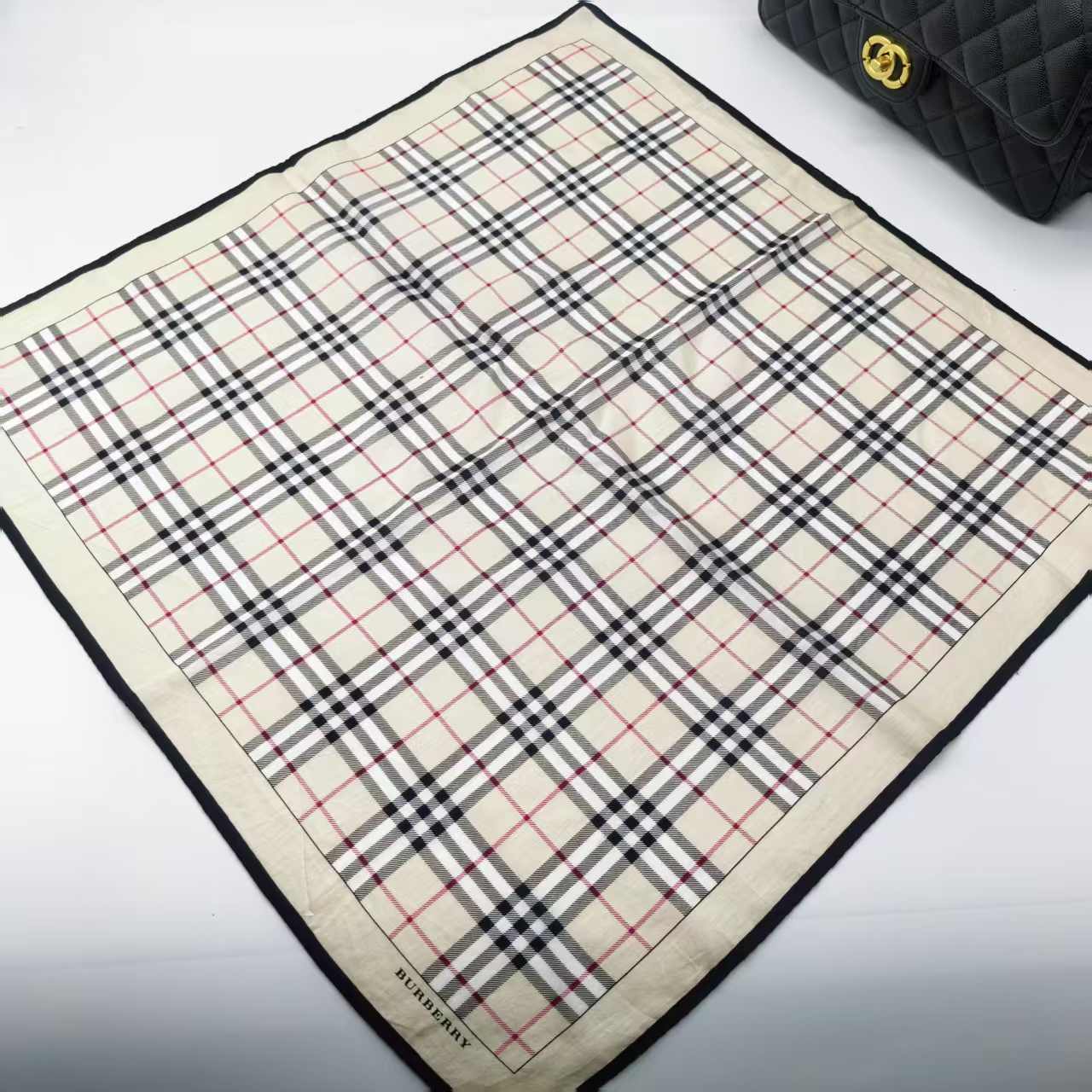 95新 BURBERRY/博柏利 海囤/巴宝莉///丝巾/yy08289