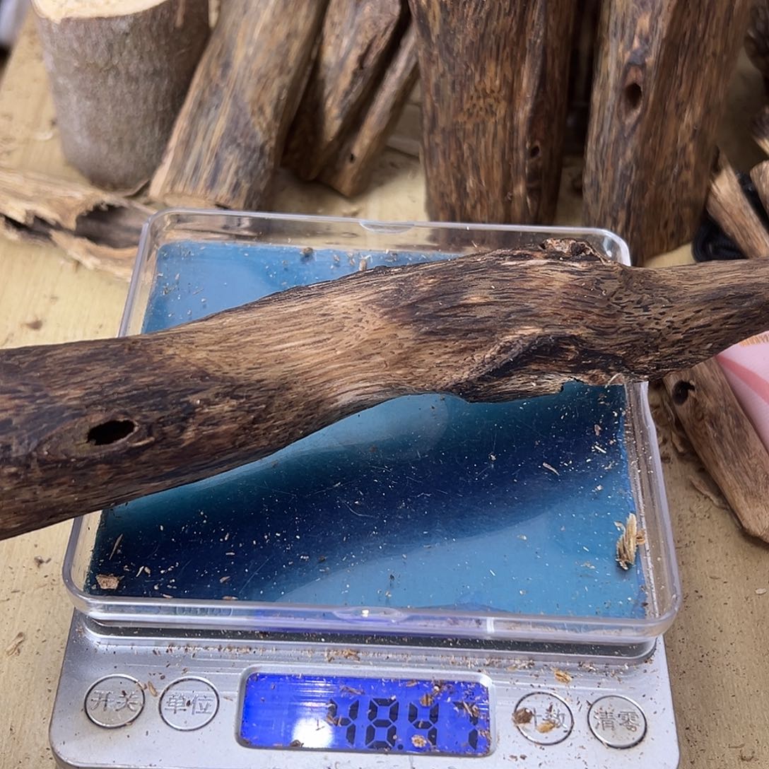 香料绿奇楠虫漏48克白棋天然虫