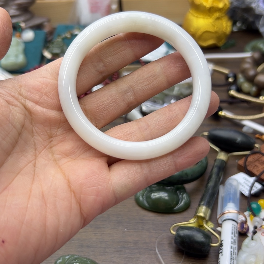 和田玉未镶嵌手镯58.4圈围307