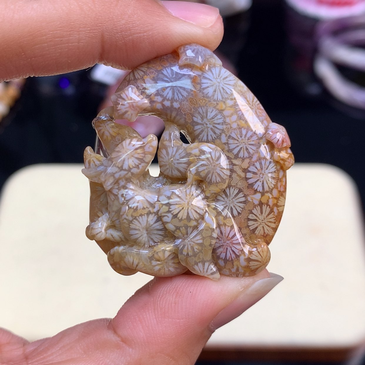 【闪购商品】颈饰未镶嵌硅化珊瑚（珊瑚玉）51号星星花狐狸