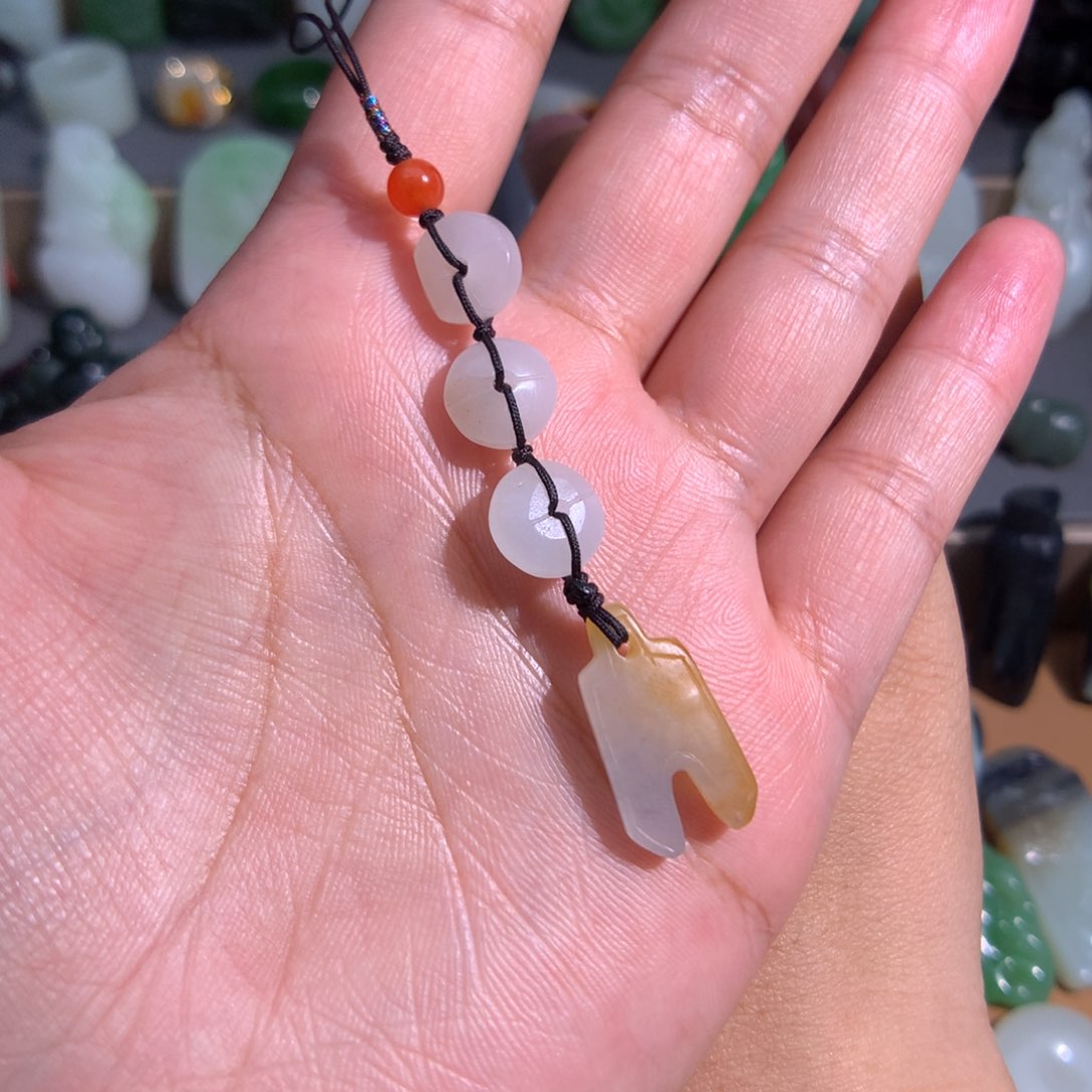 和田玉颈饰未镶嵌