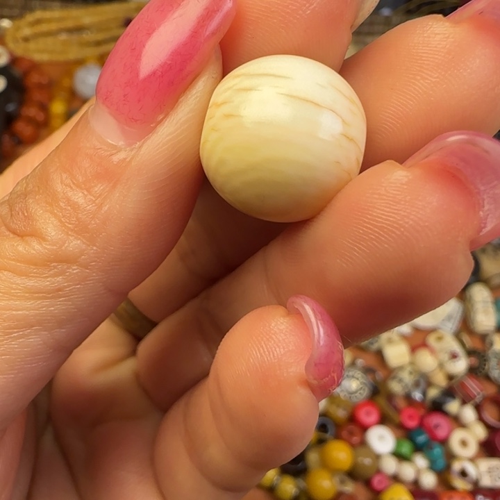 琉璃/树脂/塑料类