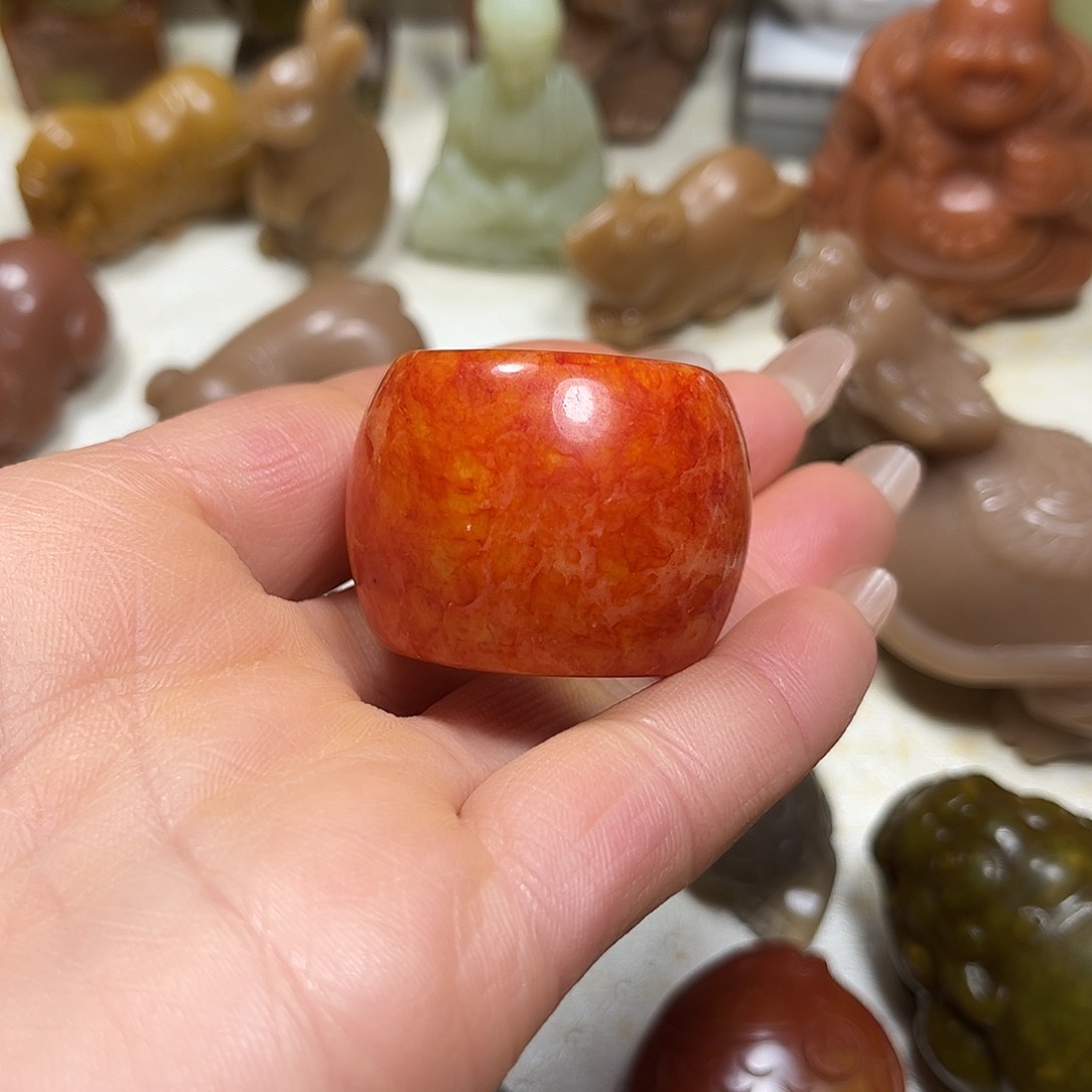 白玉菩提吊坠白玉菩提吊坠