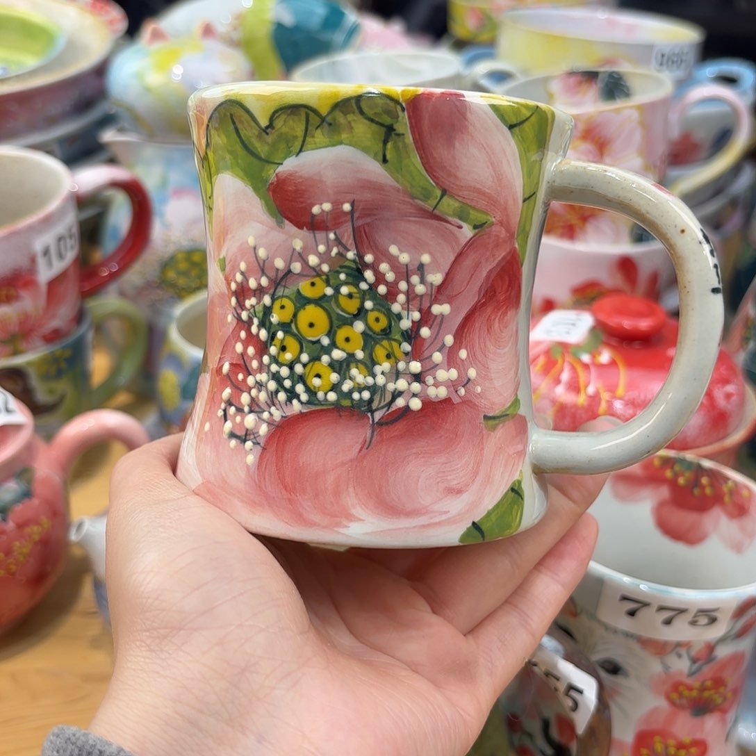 瓷片兔兔盖茨。兔兔