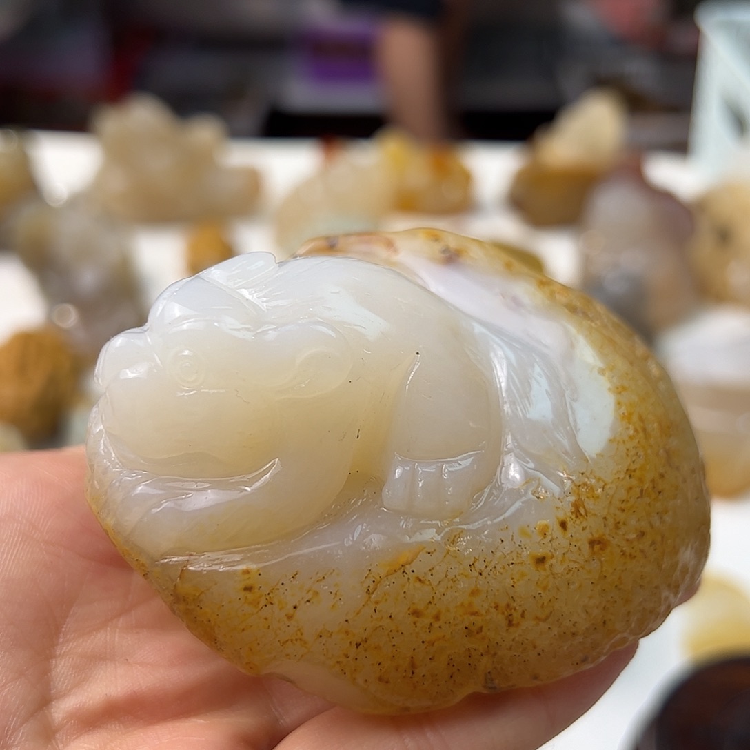 未镶嵌颈饰玛瑙/玉髓