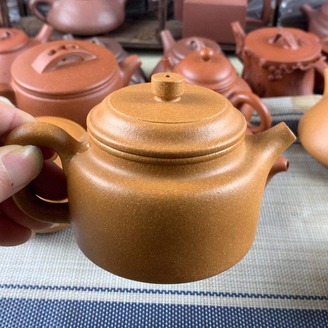 紫砂茶壶黄金段德钟