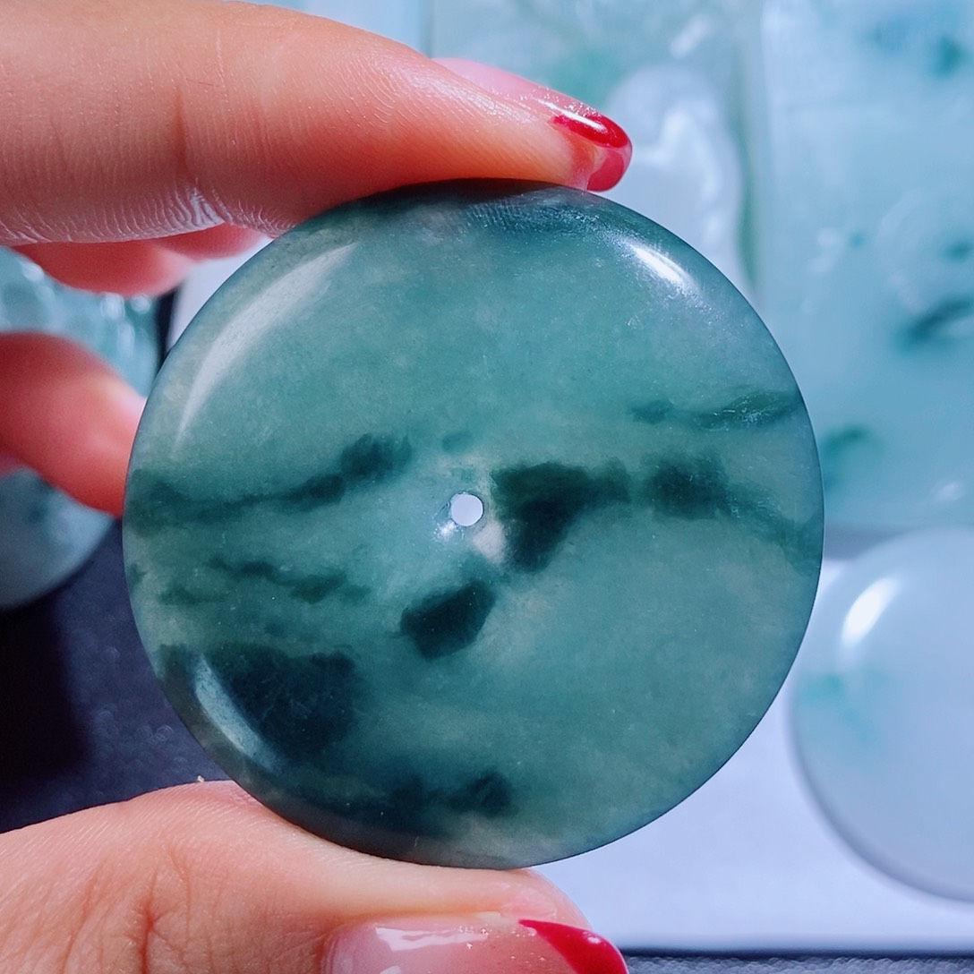 定制翡翠未镶嵌毛货不支持退换货，付款后确认抛光