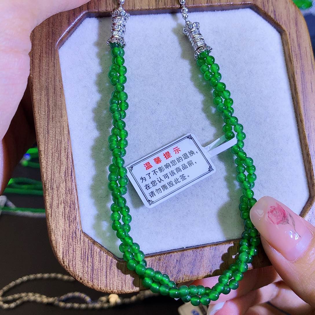 翡翠颈饰银S925镶嵌天然翡翠米珠项链