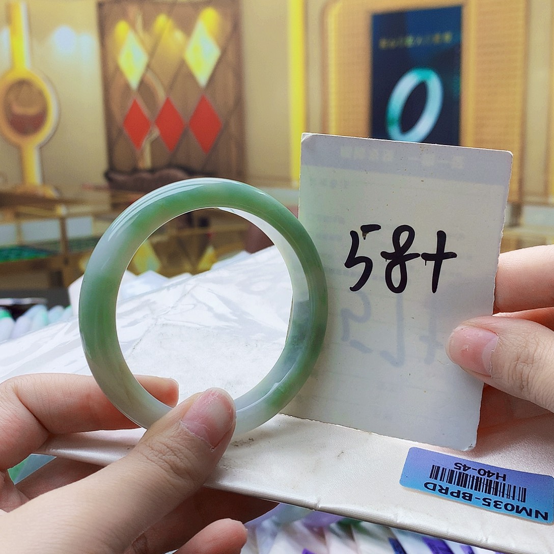 翡翠未镶嵌手镯00……