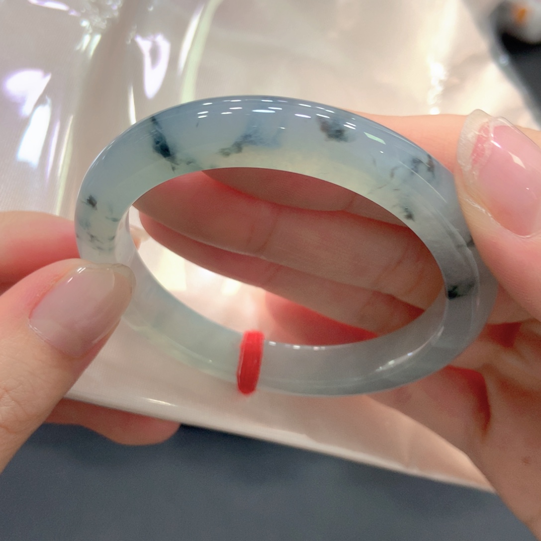 翡翠未镶嵌手镯4号