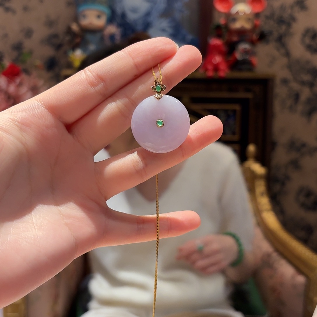 翡翠吊坠(赠链)18K金镶嵌