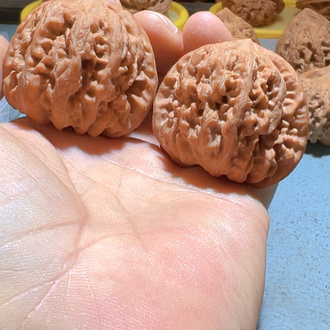 文玩核桃把件平谷凹底43