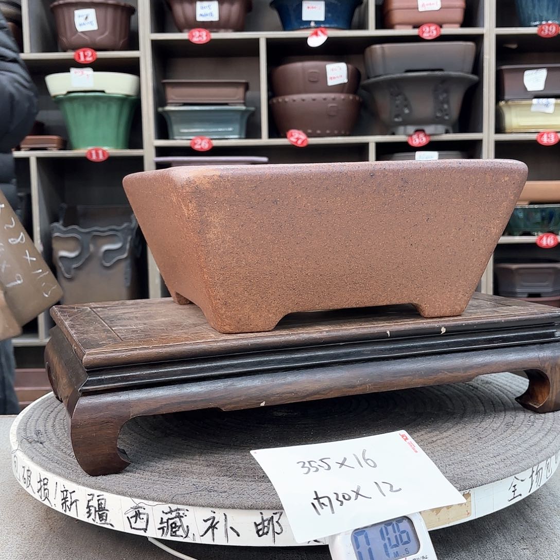 紫砂花盆曦****景紫砂的颜色很好看