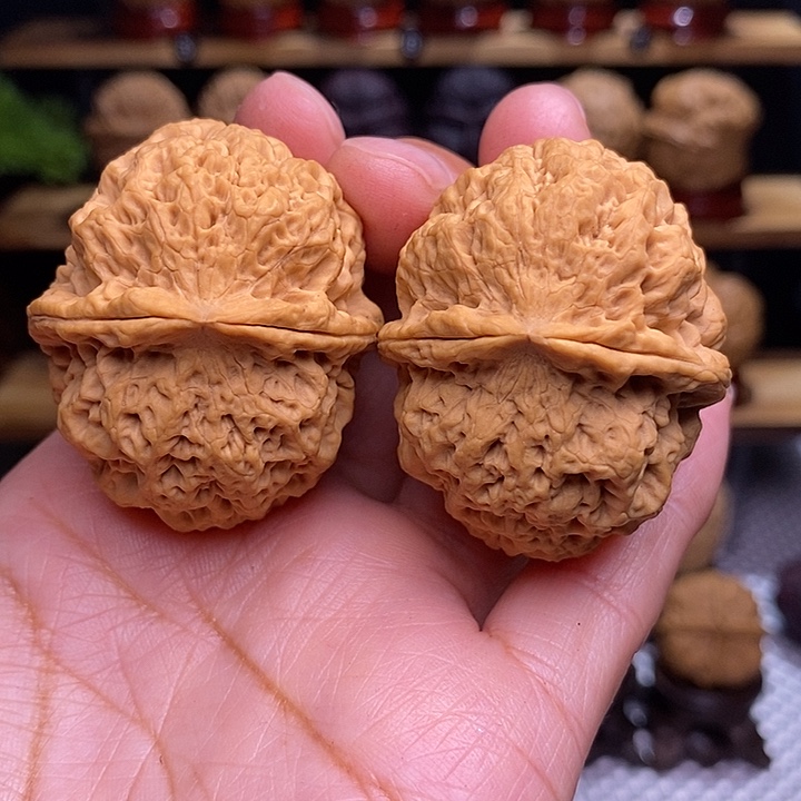 文玩核桃吊坠胡*华七星绣球128