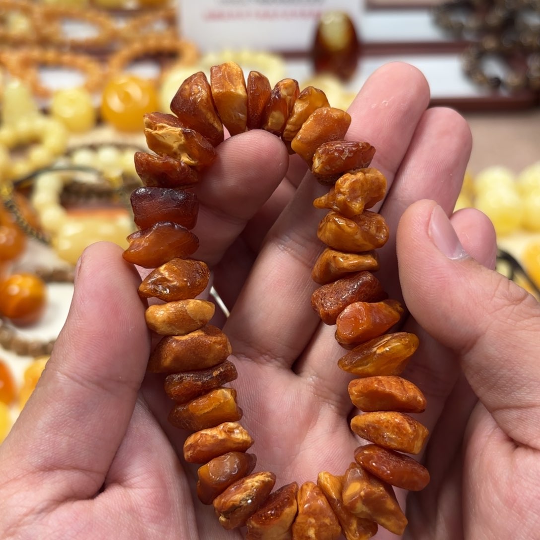 蜜蜡裸石未镶嵌手串